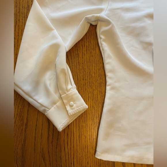 Susan Bristol Vintage White Embroidered Collar Cloth Button Down Blouse - Picture 9 of 16